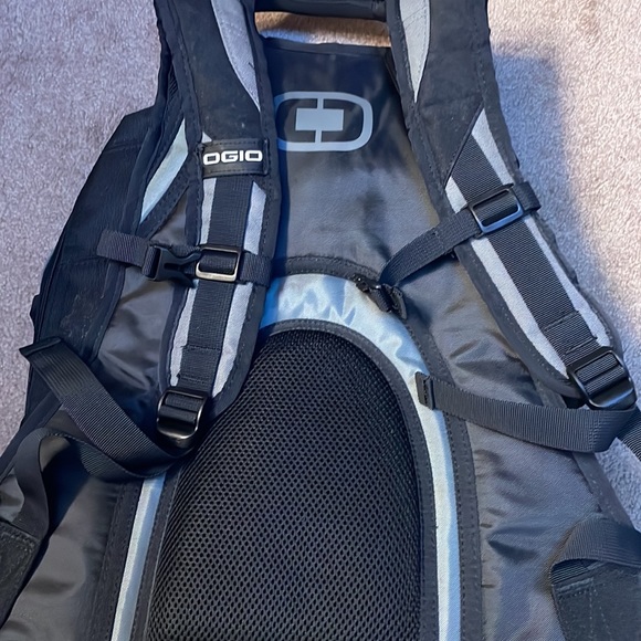 Backpack - Picture 2 of 3